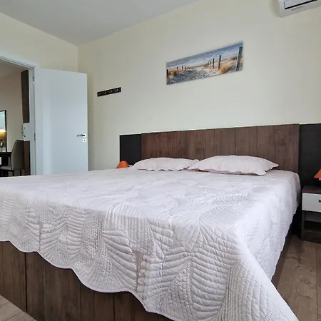 Ferano Apartment Nesebar